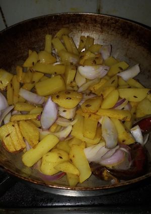 A picture of Aloo onion bhujiya.