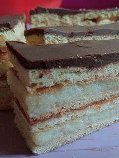 Grízes mézes krémes recept fotója
