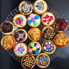 A picture of Biscuit Decoration.