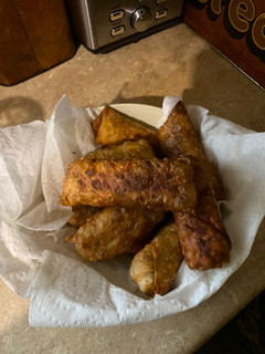 A picture of Authentic Delicious Chinese pork egg rolls.