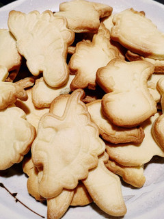 恐龍造型奶油餅乾 的食譜成品照片
