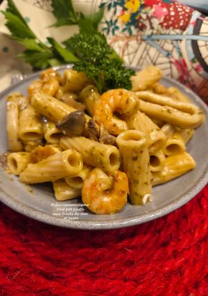 Une photo de One Pot Pasta aux Fruits de Mer et Pesto