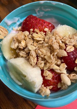 A picture of Strawberry banana parfait.
