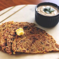 A picture of ડુંગળી - ટમેટા ના પરાઠાOnion- tomato paratha.