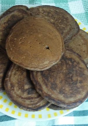 Una foto de Tortitas (hot cakes) de chocolate 🍫