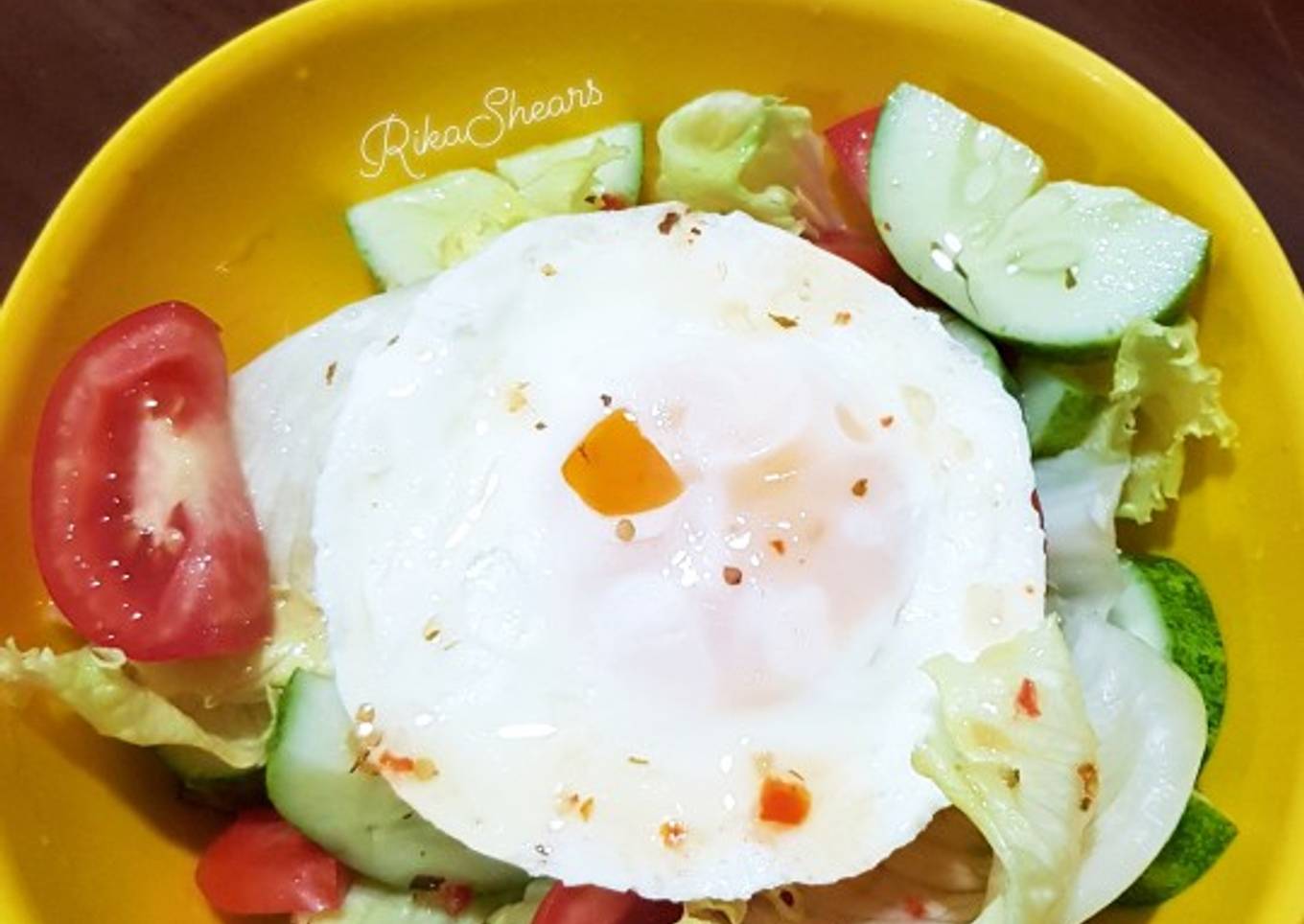 5. Fresh Salad (Western)