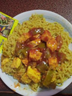 मैगी पनीर मसाला (maggi paneer masala recipe in Hindi) रेसिपी मुख्य फोटो