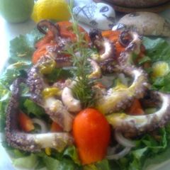 A picture of Octopus salad by Litsa.