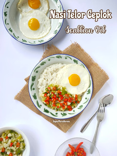 Foto resep 365. Nasi Telor Ceplok dengan Scallion Oil