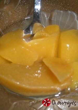 A picture of Apricot compote.