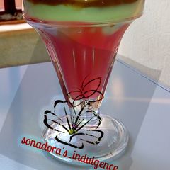A picture of #3 tone kunun contest.