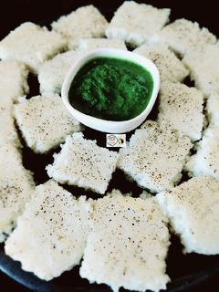 ઈદડા - સફેદ ઢોકળા (Idada - White Dhokla Recipe In Gujarati) રેસીપી મુખ્ય ફોટો