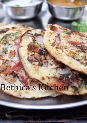 A picture of Mini Oats Uttapam.