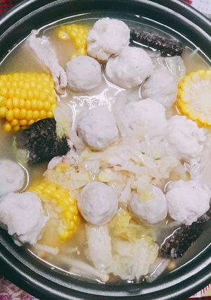 酸菜丸子蔬菜鍋 的食譜成品照片