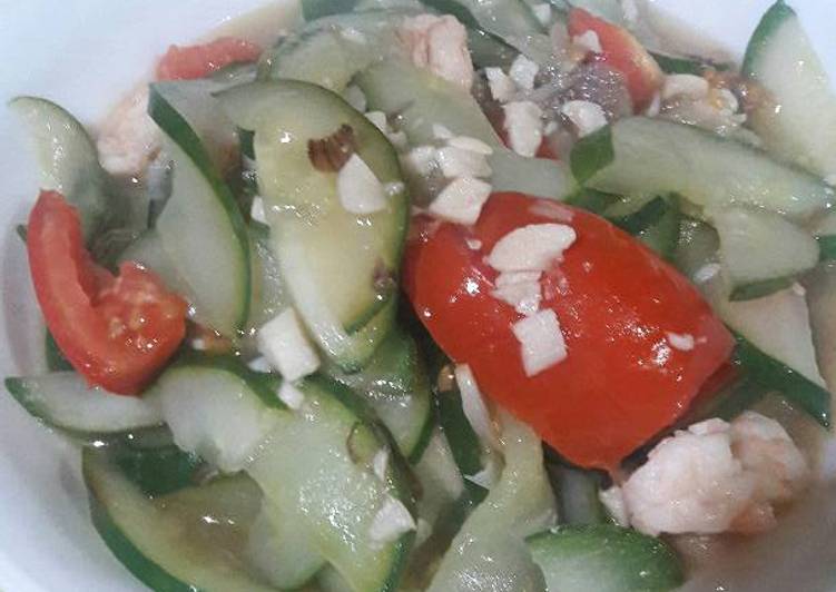 Tumis timun jepang udang