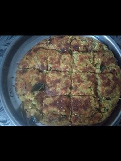 ફરાળી હાંડવો (Farali Handvo Recipe In Gujarati) રેસીપી મુખ્ય ફોટો
