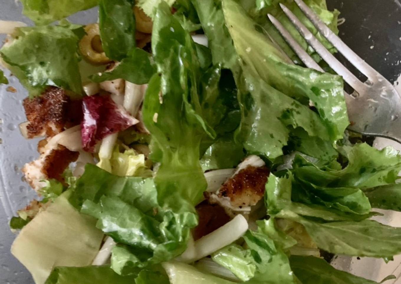 Ensalada con pollo y vinagre de manzana
