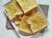 Gambar garlic bread roti
