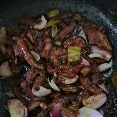 A picture of Pork Adobo.