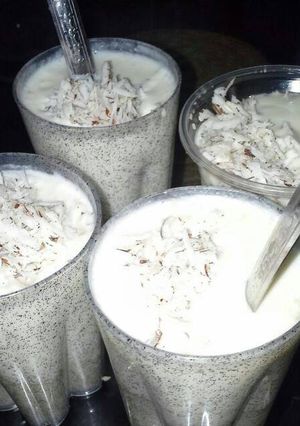 A picture of Coconut juice.