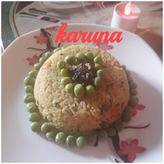 A picture of Methi matar pulao.
