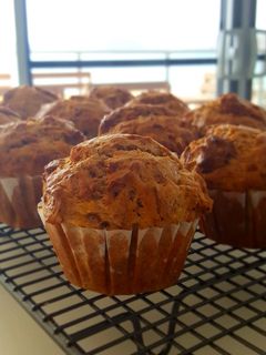 椰油香蕉核桃馬芬蛋糕 Banana Nut Muffins with Coconut Oil 的食譜成品照片