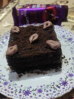 ओरियो चॉकलेट केक (oreo chocolate cake recipe in Hindi) रेसिपी मुख्य फोटो