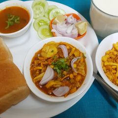 A picture of Jogeshwari Misal --- A Perfect Maharashtrian Platter.