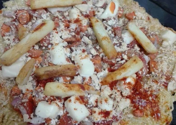 Steps to Make Favorite Noodles pizza