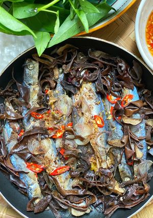 Hình của món Cá Nục Nhí Hấp Cuốn Bánh Tráng Eat Clean.