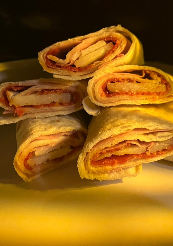 Una foto de Taco- wrap de fiambres y queso