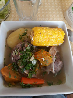 Una foto de Cazuela de osobuco #comidachilena
