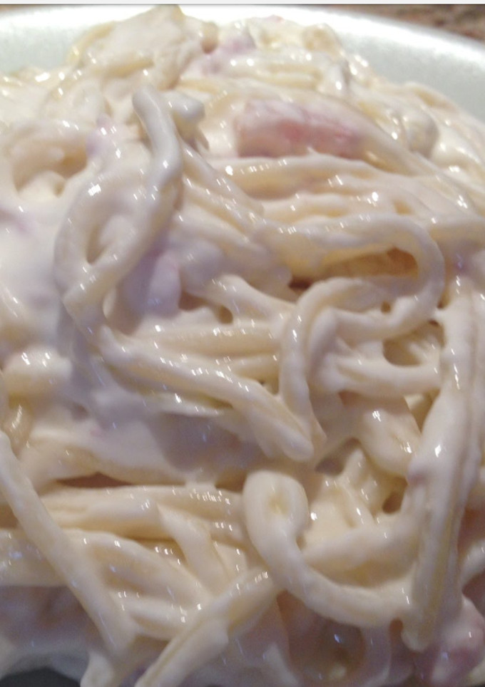 Una foto de Spaghetti con queso y nata
