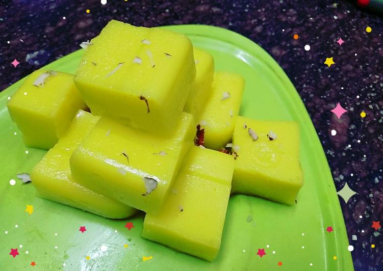 Custard powder ki barfi