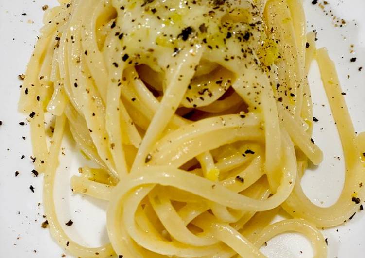 # Espaguete com creme de alho poró - Gozhowgos