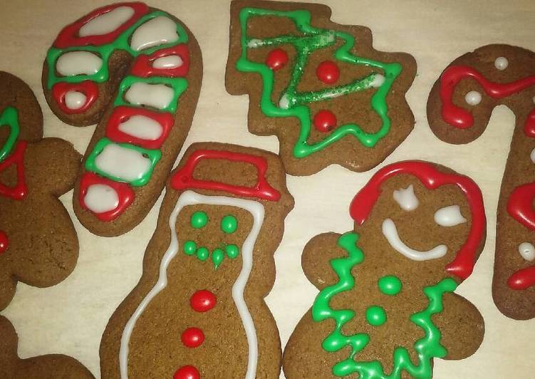 Classic Gingerbread Cookies