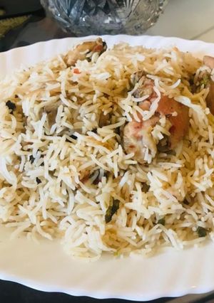 A picture of White Chicken Pulao.