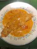 Pescado en salsa de guajillo