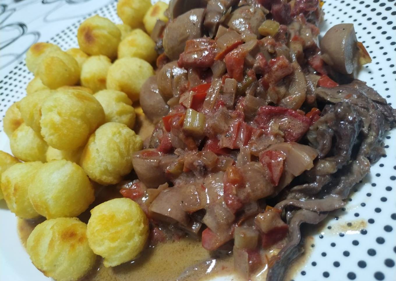 Lomo al Champiñón con Papas Noisette