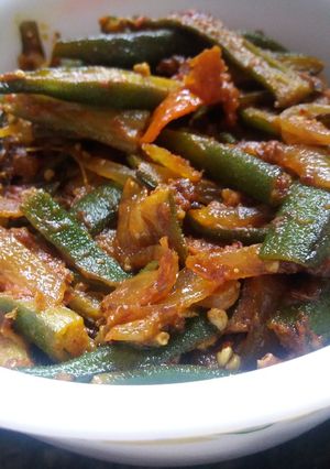 A picture of Bhindi do pyaza.