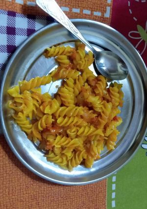 मसाला पास्ता(masala pasta recipe in hindi) रेसिपी मुख्य फोटो