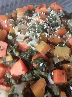 Una foto de Guiso de Acelgas😜🌿🥕🌰🥗🥙