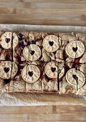 A picture of Blondies.