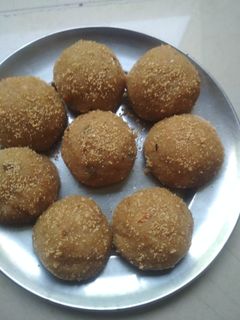 ચુરમા ના લાડવા રેસીપી મુખ્ય ફોટો