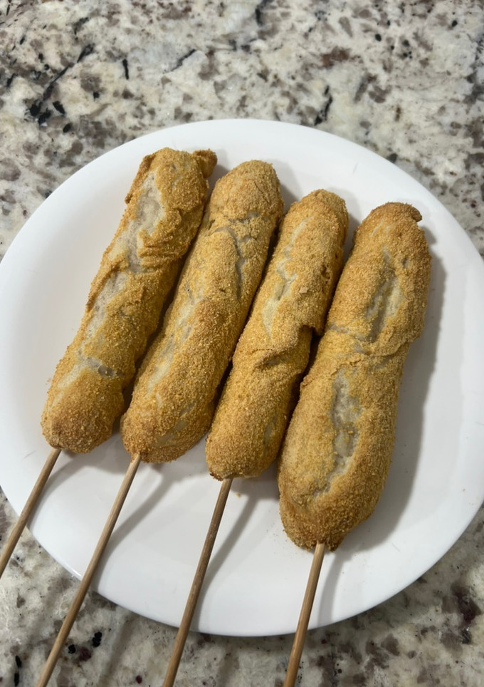 Una foto de Corn Dog coreano al horno