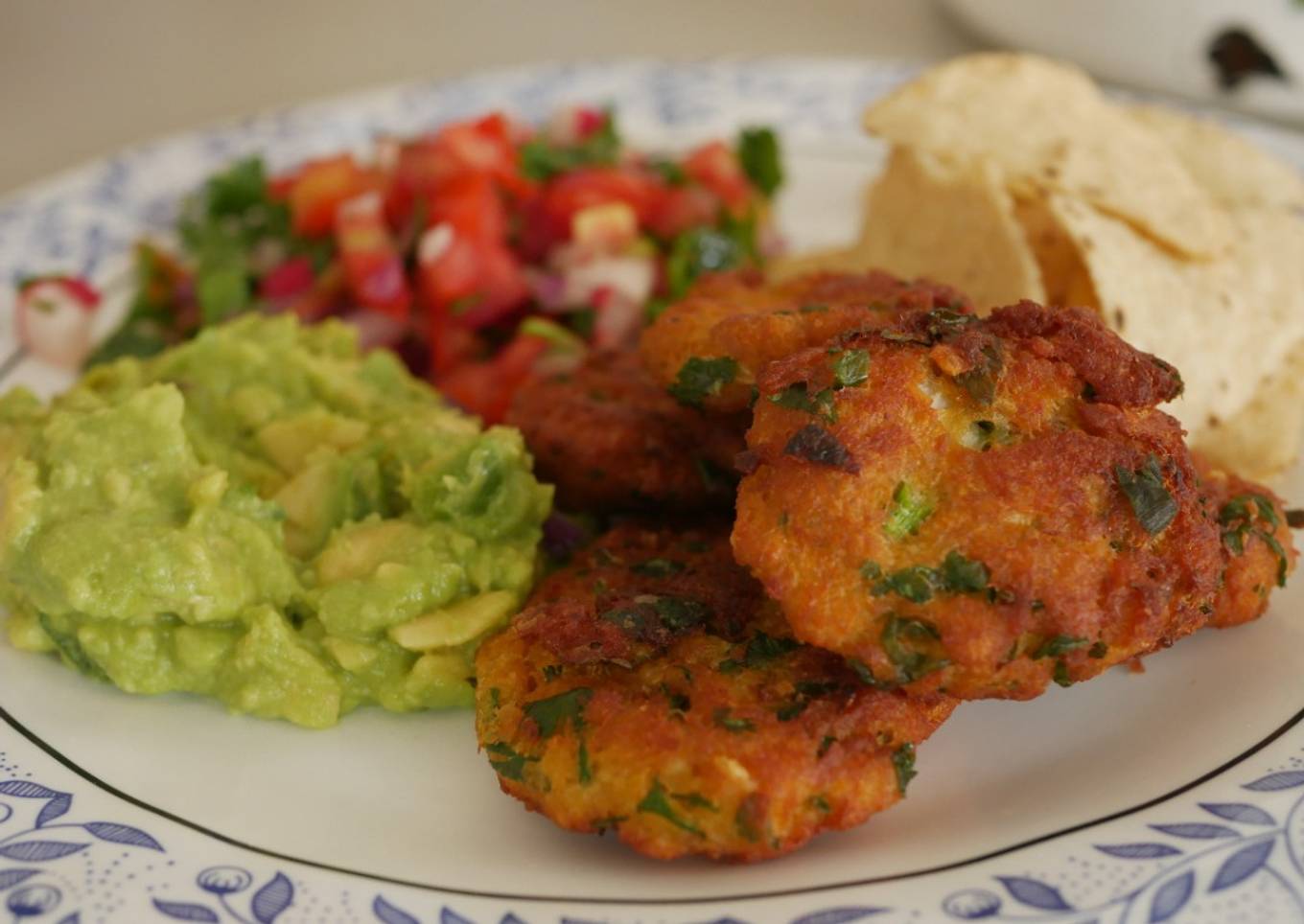 Croquetas de salmón en lata