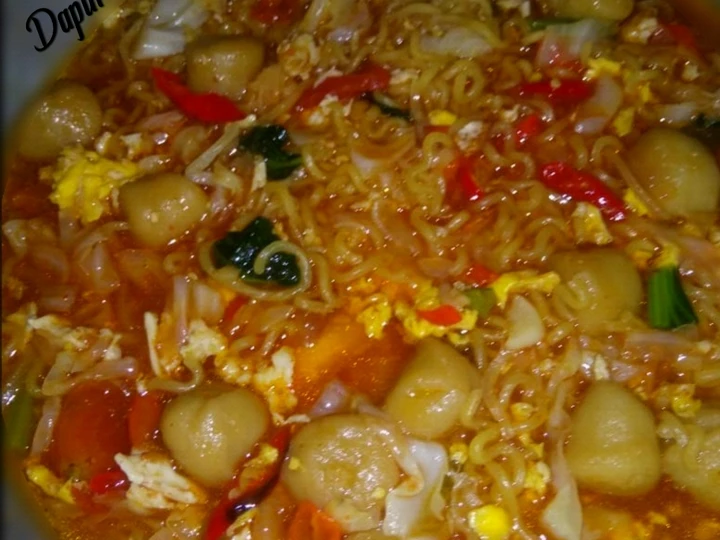 Cara Gampang Membuat Resep Indomie Goreng Nyemek / Mie Tek Tek yang Uenak Anti Ribet, Sempurna