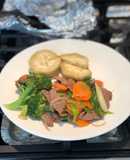 Bò xào bông cải