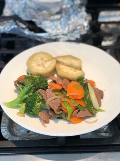 Hình của món Bò xào bông cải.