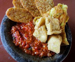 Resep mudah Penyetan I - Tahu Tempe Telur + Sambal terasi Mantul Banget